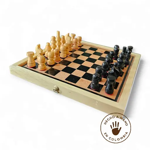Juego de Ajedrez Clásico en Madera Pequeño A-1