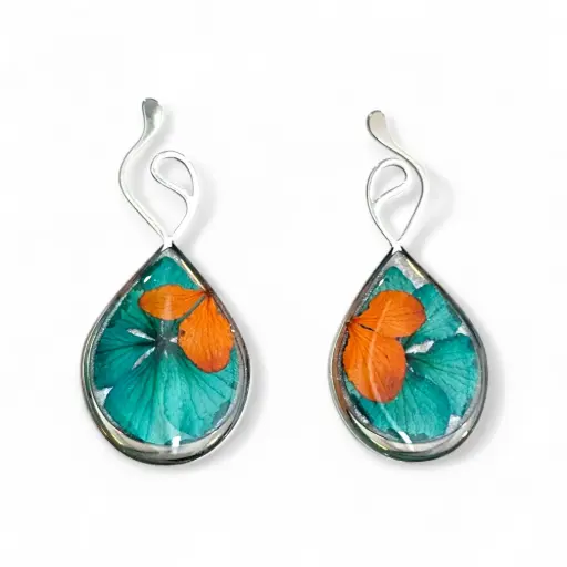 Arete Gota Flor Natural Plateado - C10